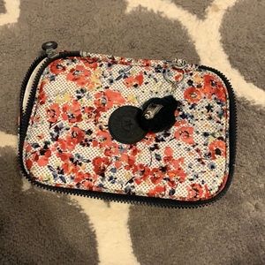 Kipling pencil case